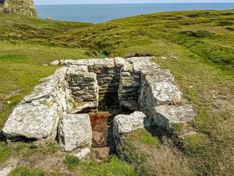 Photo de Ffynnon Santes Gwenfaen