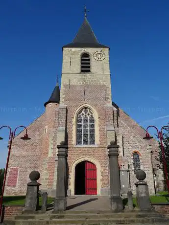 Photo de Sint-Amanduskerk Schendelbeke