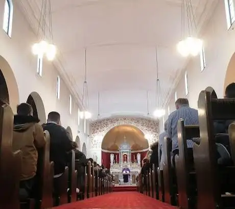 Photo de Catholic Church of Saint George & Saint Martin's