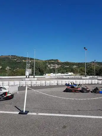 Photo de Location karting - Karting la Roche de Glun - Driv'Kart