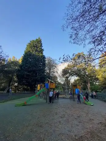 Photo de Children's Play Area - The Court Hey Park