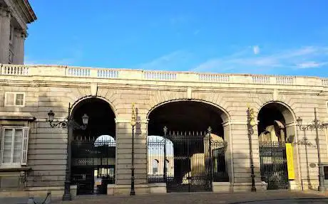 Photo de Puerta o Arco de Santiago