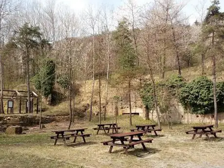 Photo de Area pic-nic Le mura della miniera