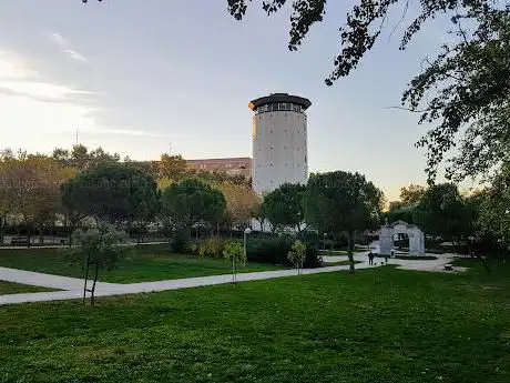Photo de Huerta de la Salud Park