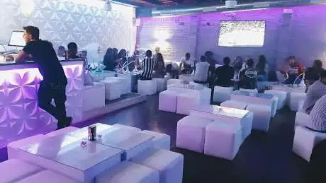 Photo de White room shisha lounge
