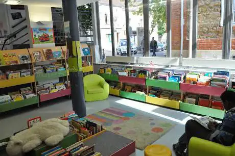 Photo de Bibliothèque Municipale