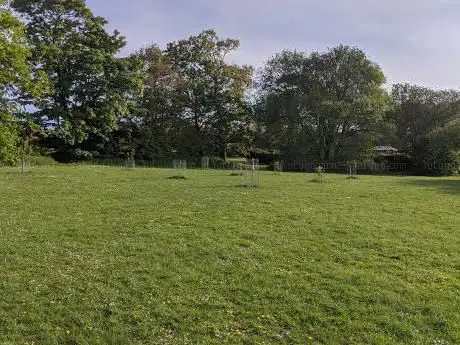 Photo de Woodside Green