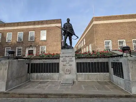 Photo de War Memorial Statue