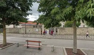 Porte de l'école Gambetta (Ancienne porte de la Cité Administrative)