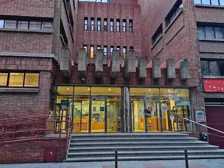 Photo de Biblioteca Pública de León