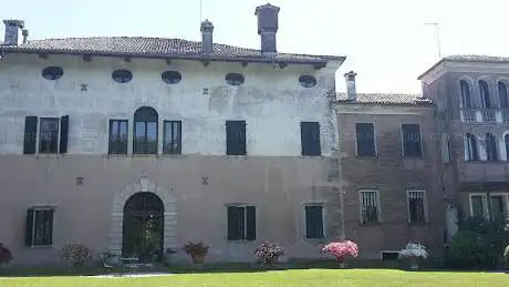 Photo de Palazzo Freschi-Piccolomini