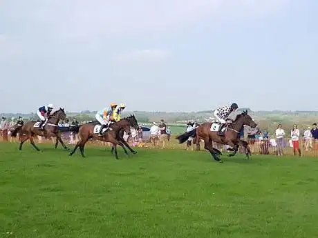 Vauterhill Point-To-Point Racecourse