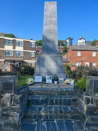 Photo de Bloody Sunday Monument