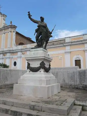 Monumento ai caduti di guerra
