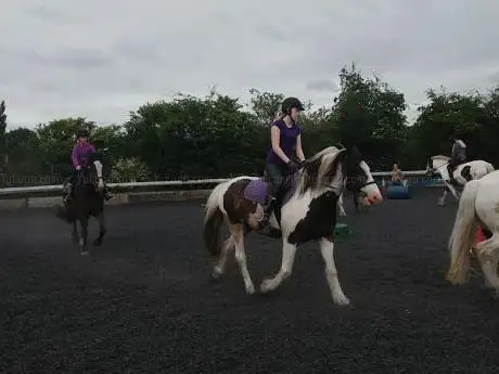 Photo de Tarbock Green Riding School