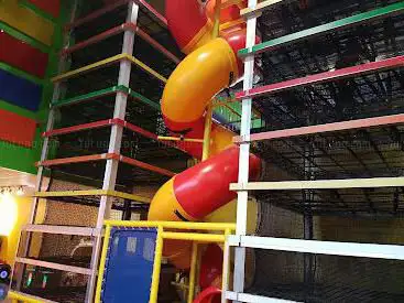 Centre d'amusement Funtropolis