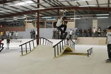 Flesh and Bones Skatepark