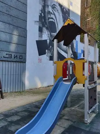 Photo de Plaine De Jeux Léopold