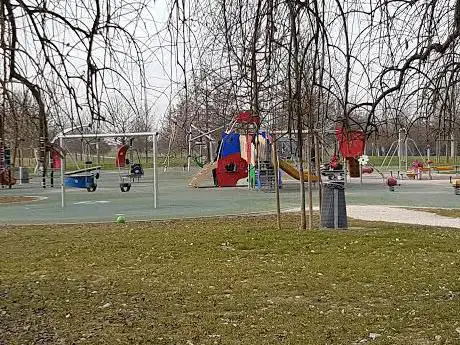 Photo de Children's playground