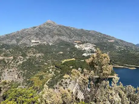 Photo de Ruta - Puerta Verde de Marbella