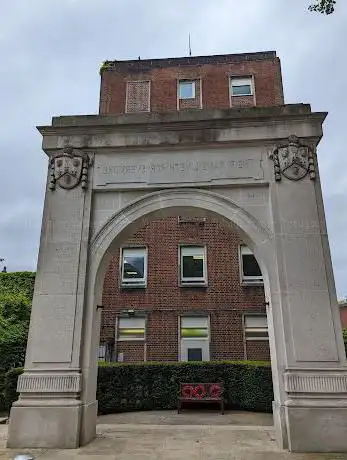 Photo de Guy's War Memorial