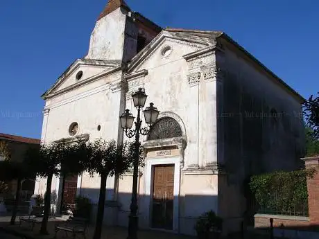 Photo de Church of Saints Andrew and Thomas