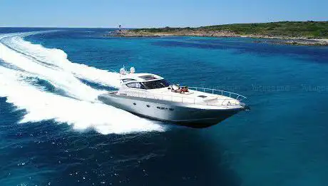 Photo de BlueDream Sardinia charter boats and rafts