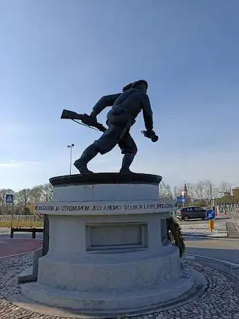 Photo de Monumento al Bersagliere