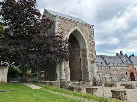 Abbaye de Stavelot et Musée du Circuit de Spa-Francorchamps