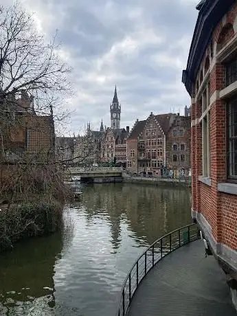 Photo de Gallery Pont & Plas