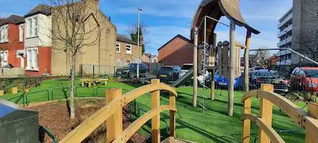 Photo de Mellison Road Pocket Park