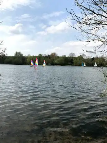 Photo de Bury Lake