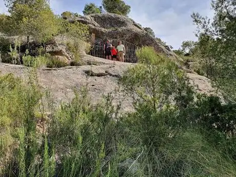 Photo de Pinturas rupestres del Abrigo de la Pedrera