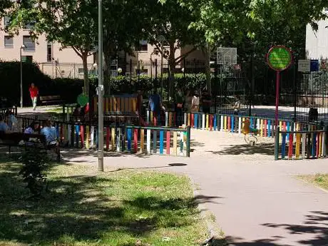 Photo de Parque Caleruega Arte