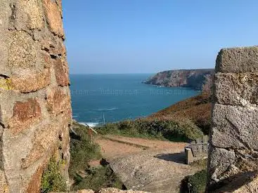 Photo de Plemont Guard House