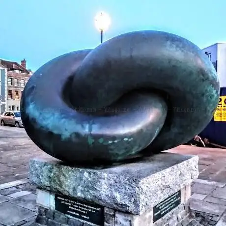 Bond of Friendship Memorial