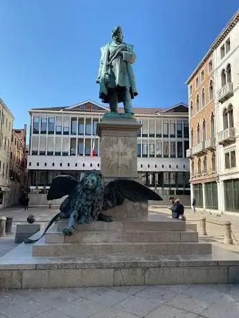 Photo de Monumento Daniele Manin