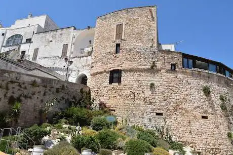 Photo de Cinta Muraria (Mura aragonesi)