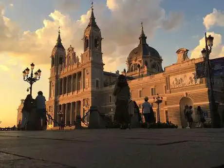 Photo de Restos de La antigua Iglesia de la Almudena