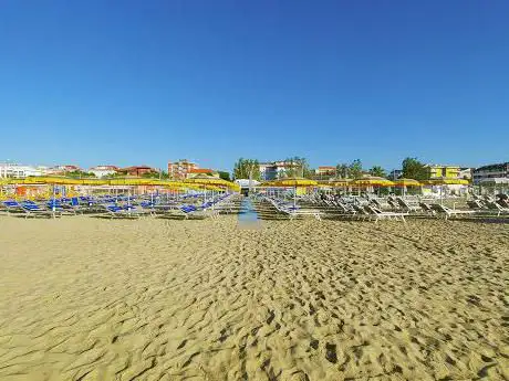 Photo de Bagno Ferrara 43 Cesenatico