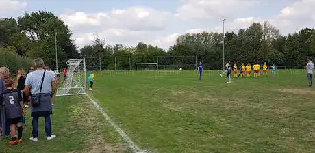 Voetbalveld De Piereman van Strombeek-Bever