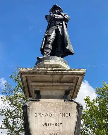 Photo de John Howard Statue