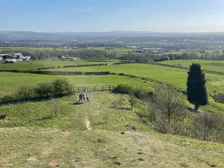 Tandle Hill View Point