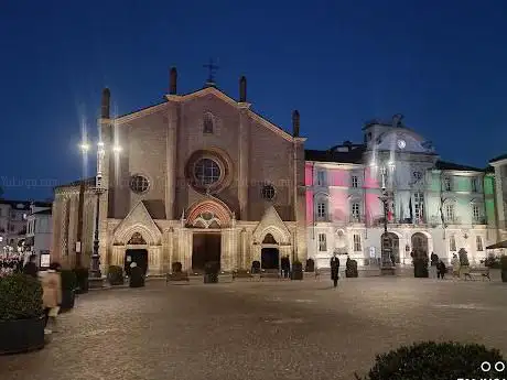 Photo de Piazza Statuto