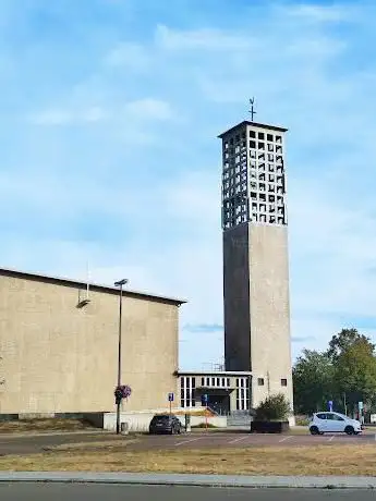 Photo de église Onze-Lieve-Vrouw van Banneux de Hasselt