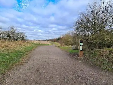 Photo de Berwick Glades - Thames Chase Woodlands