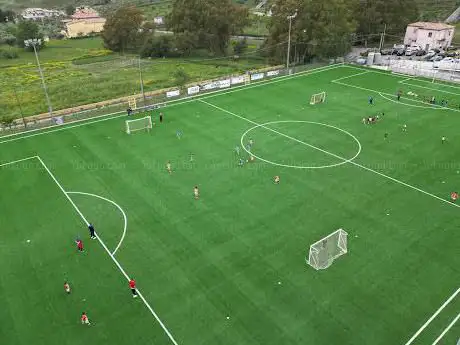 Photo de Centro sportivo â€œVincenzo Soluriâ€ - Runci