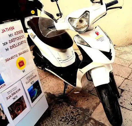 Photo de Easycily rental bikes - scooter - strollers - - tours- excursions - boat trip -