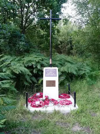 Photo de Polish Cross Memorial