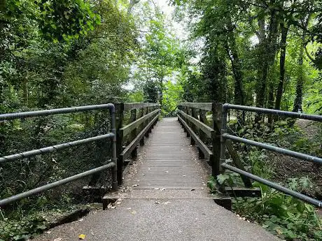 Photo de Hogsmill River Walkway